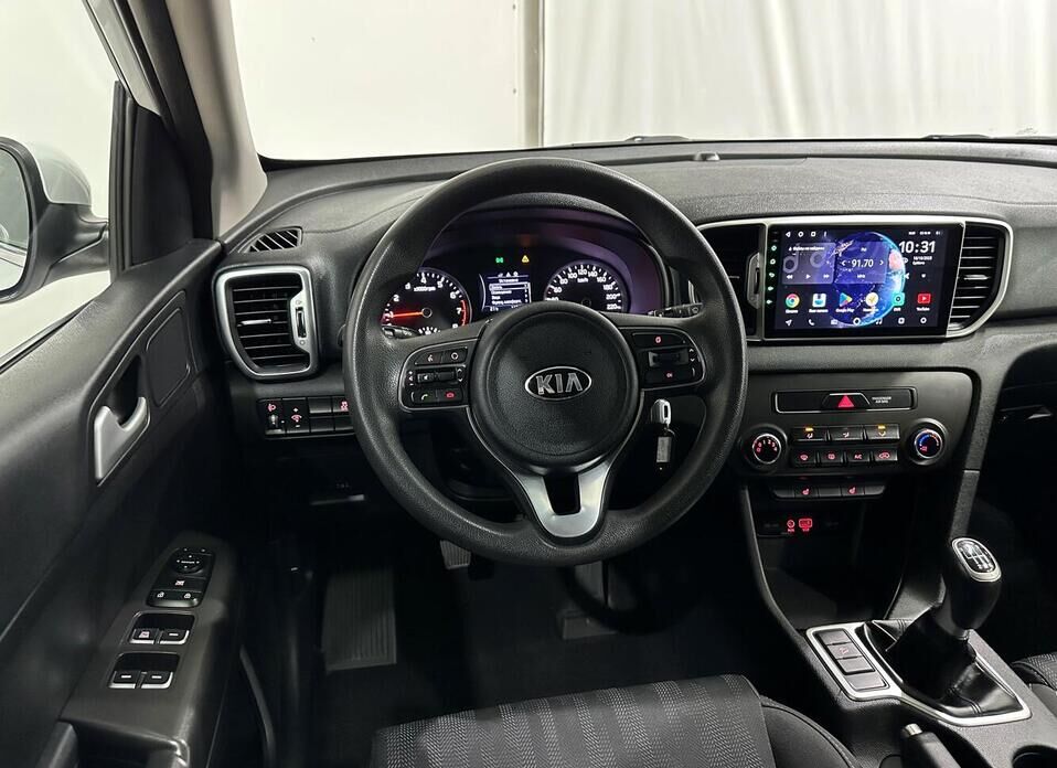 Kia Sportage, IV 2.0 MT (150 л.с.)