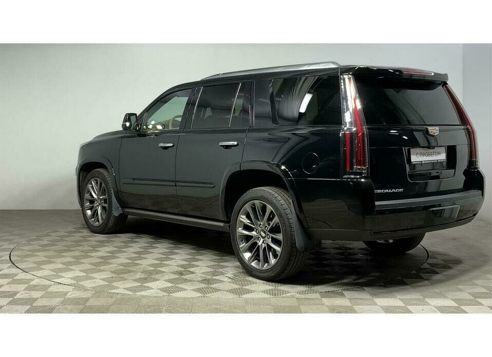 Cadillac Escalade 6.2 AT (426 л.с.) 4WD