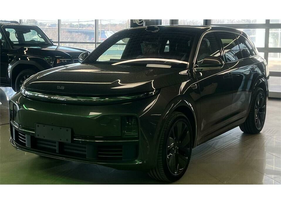 LiXiang L7 52.3 kWh 1.5hyb AT (449 л.с.) 4WD