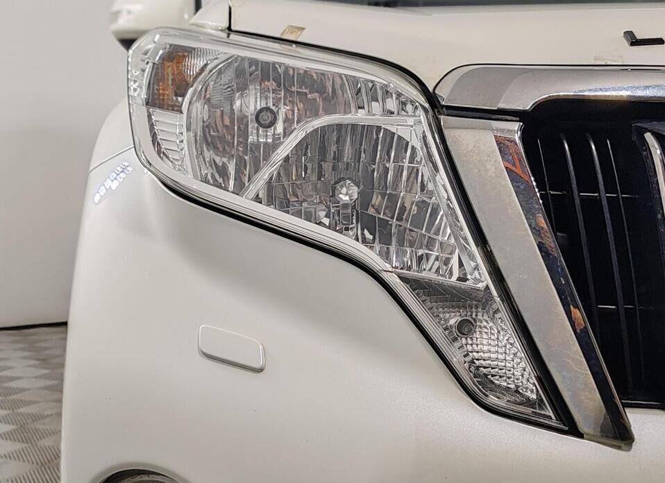 Toyota Land Cruiser Prado, 150 Series Рестайлинг 1 2.7 AT (163 л.с.) 4WD
