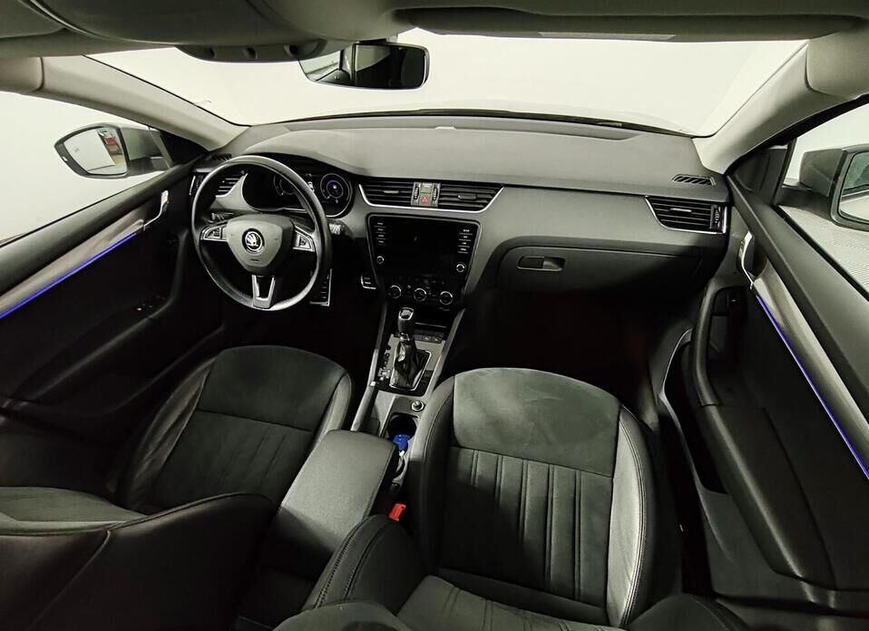 Skoda Octavia, III (A7) Рестайлинг 1.8 AMT (180 л.с.)