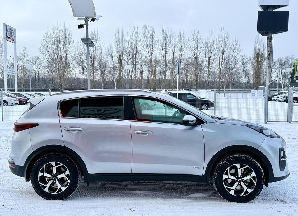 Kia Sportage, IV Рестайлинг 2.0 MT (150 л.с.) 4WD