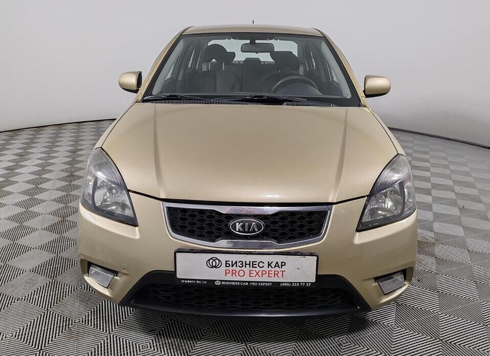 Kia Rio, II Рестайлинг 1.4 AT (95 л.с.)