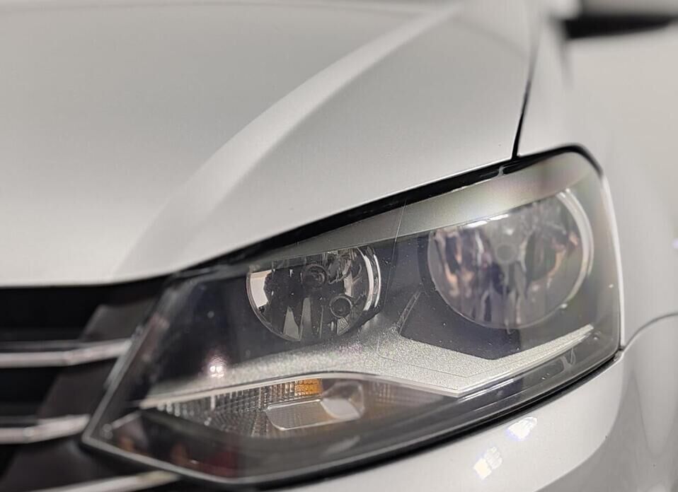 Volkswagen Polo, V Рестайлинг 1.6 MT (110 л.с.)