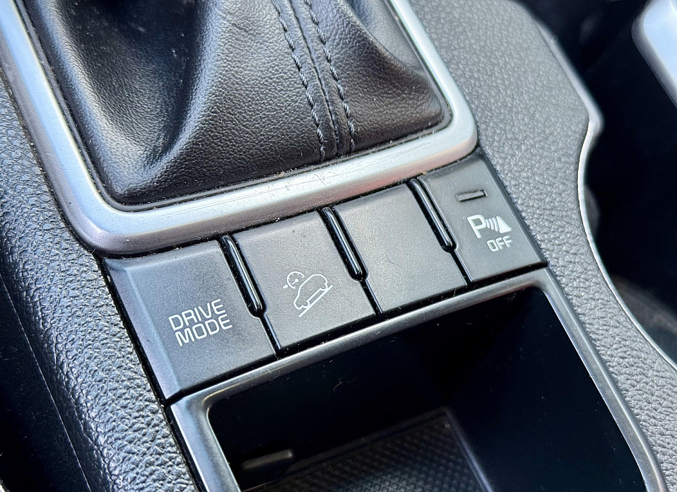 Kia Sportage, IV 2.0 AT (150 л.с.)