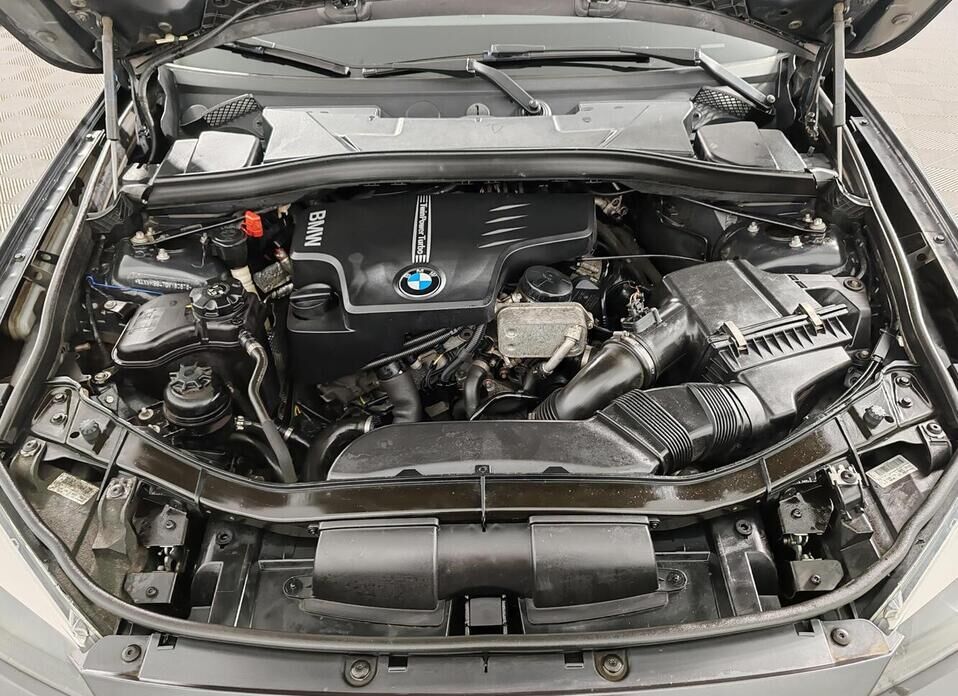BMW X1, I (E84) Рестайлинг 20i 2.0 AT (184 л.с.) 4WD