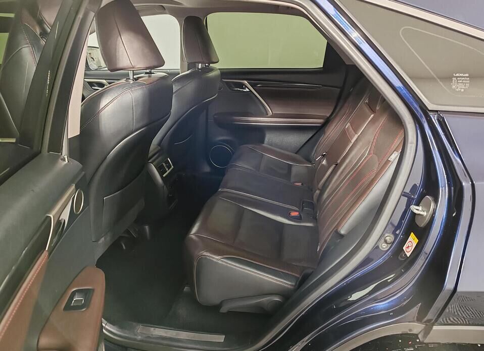 Lexus RX, IV 200t 2.0 AT (238 л.с.) 4WD