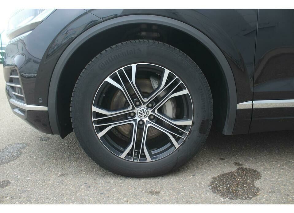 Volkswagen Touareg 3.0d AT (249 л.с.) 4WD