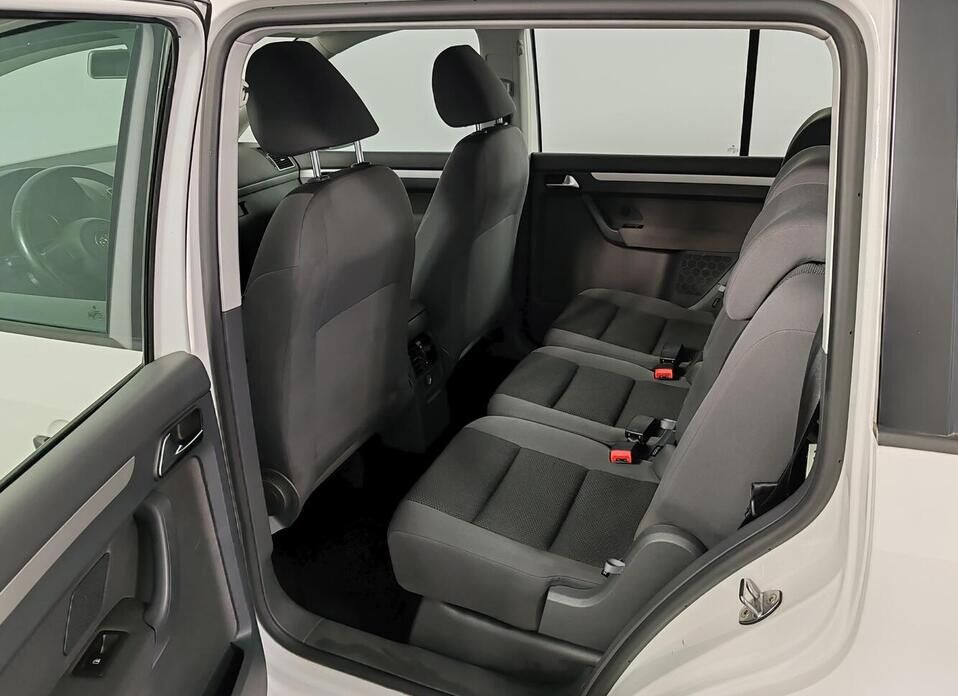 Volkswagen Touran 1.4 AMT (140 л.с.)