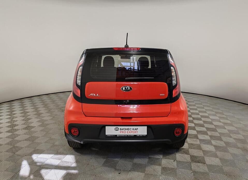 Kia Soul 1.6 AT (132 л.с.)