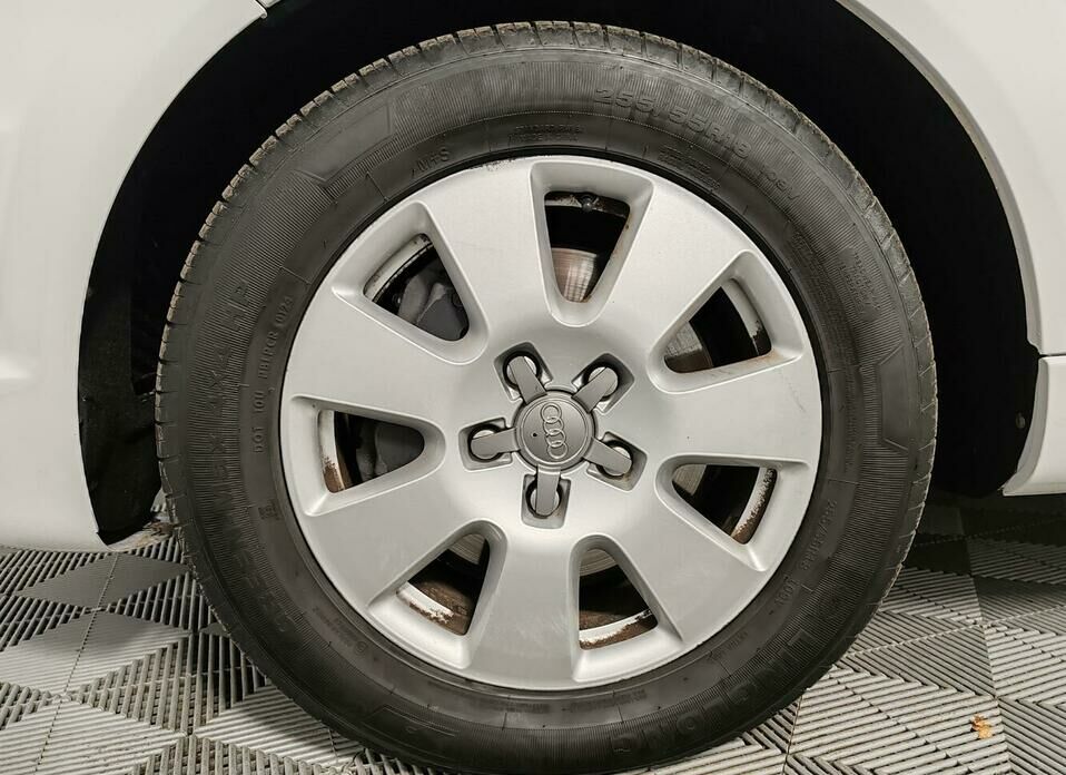 Audi Q7 3.0d AT (239 л.с.) 4WD
