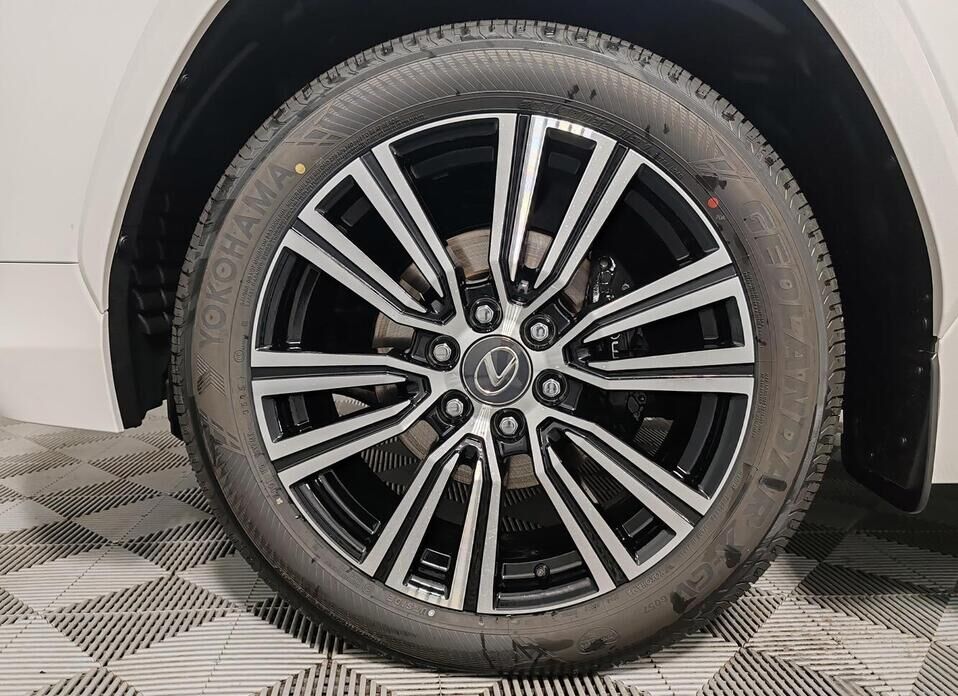 Lexus LX, IV 600 3.5 AT (415 л.с.) 4WD