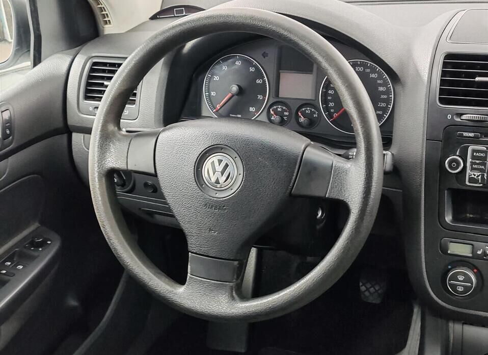 Volkswagen Golf, V 1.6 MT (102 л.с.)