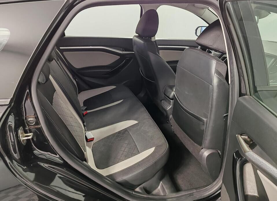 LADA (ВАЗ) Vesta SW 1.6 CVT (113 л.с.)