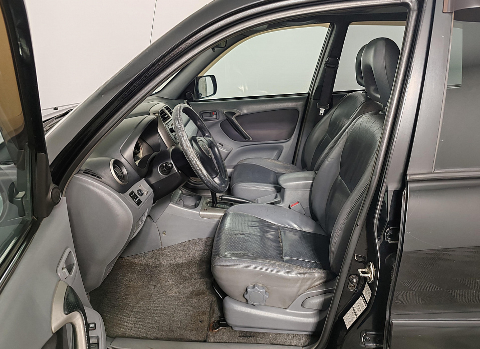 Toyota RAV4, II (XA20) 2.0 AT (150 л.с.) 4WD