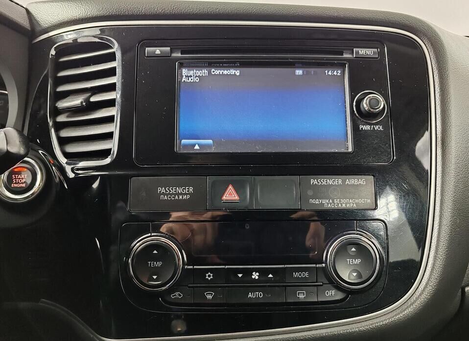 Mitsubishi Outlander, III Рестайлинг 2 2.0 CVT (146 л.с.) 4WD