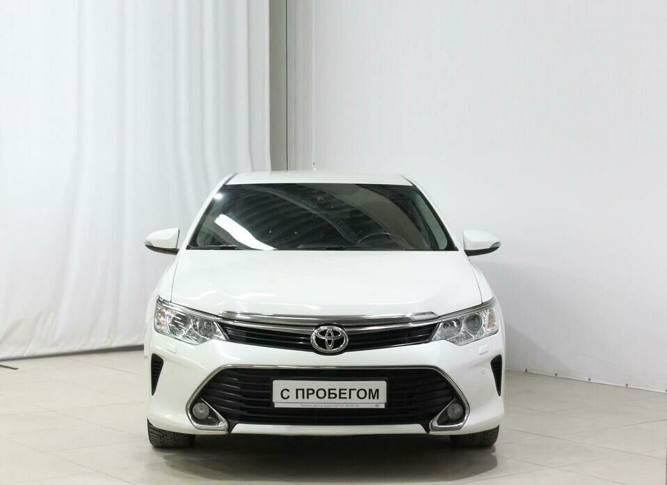 Toyota Camry 2.5 AT (181 л.с.)