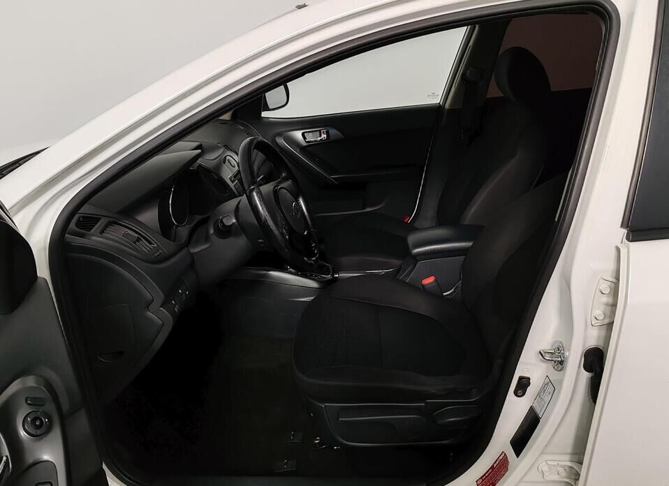 Kia Cerato, II 1.6 AT (126 л.с.)