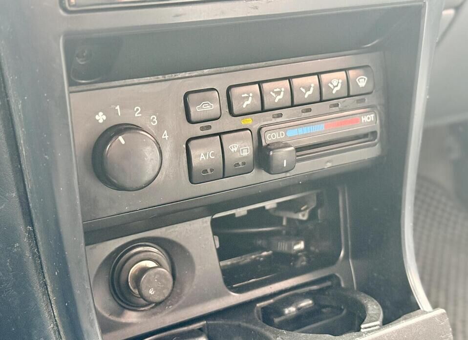 Nissan Almera Classic, I 1.6 MT (107 л.с.)