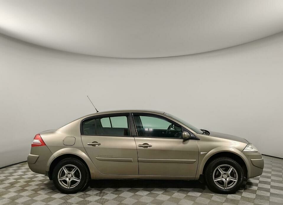 Renault Megane 1.6 MT (115 л.с.)