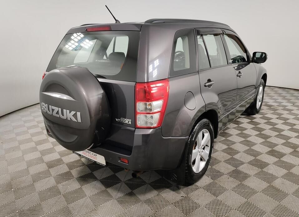 Suzuki Grand Vitara, III Рестайлинг 2.4 AT (169 л.с.)