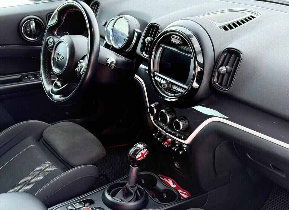 MINI Countryman, II John Cooper Works 2.0 AT (231 л.с.) 4WD