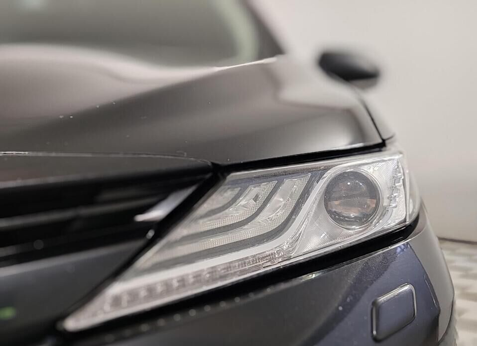 Toyota Camry, VIII (XV70) 2.5 AT (181 л.с.)