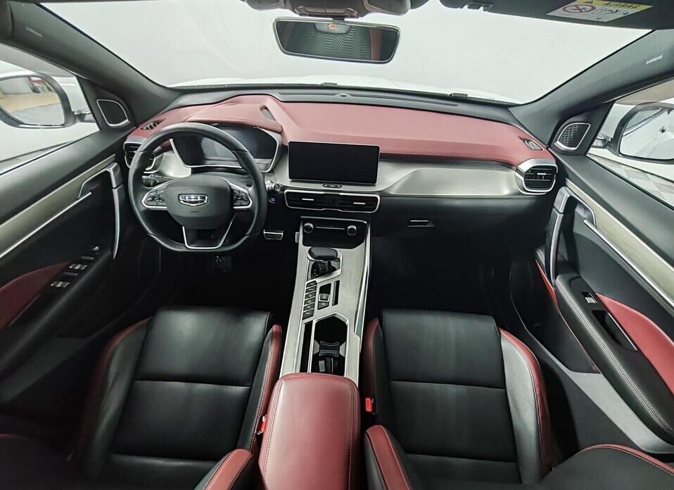 Geely Coolray, I 1.5 AMT (150 л.с.)