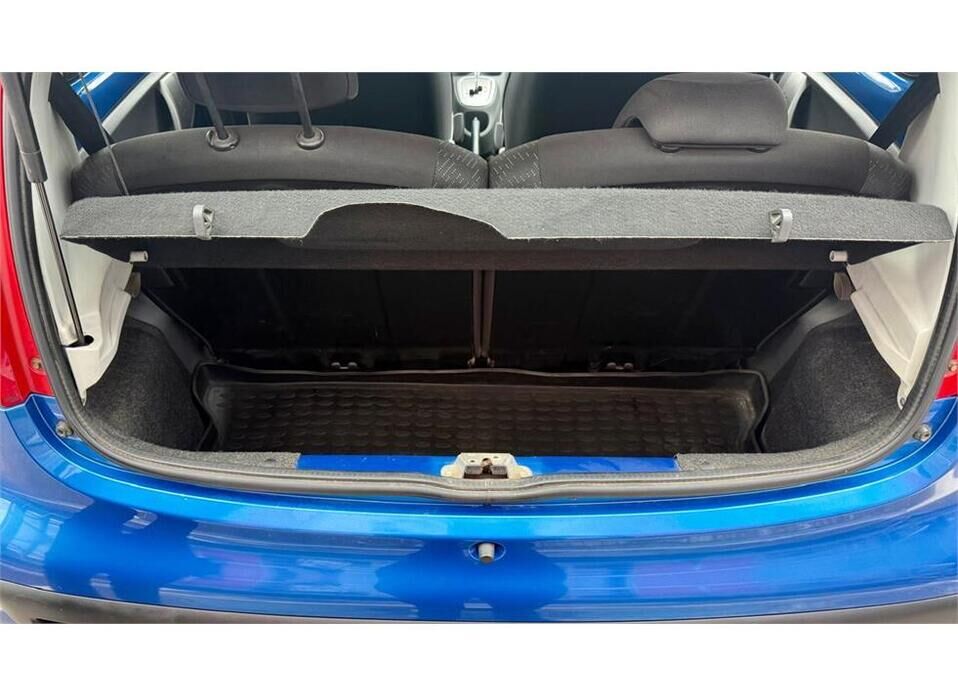 Peugeot 107, I Рестайлинг 1.0 AMT (68 л.с.)