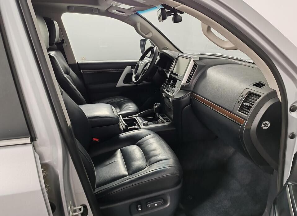 Toyota Land Cruiser 4.5d AT (249 л.с.) 4WD