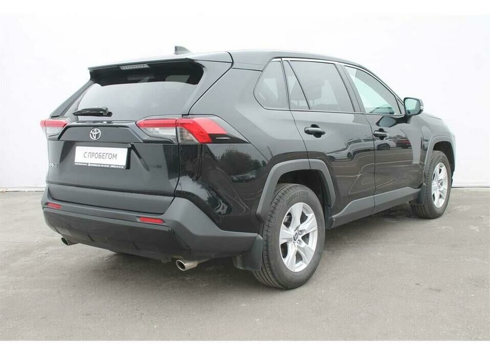 Toyota RAV4 2.0 MT (149 л.с.)