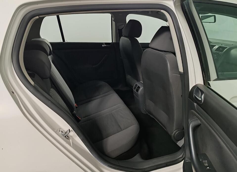 Volkswagen Golf, V 1.6 MT (102 л.с.)