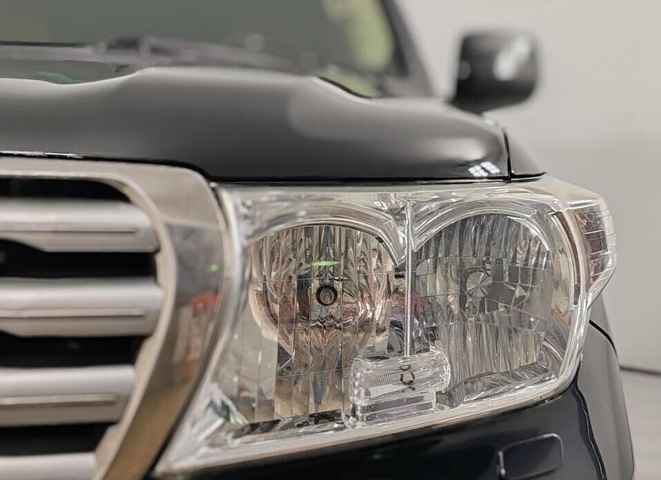 Toyota Land Cruiser, 200 Series 4.5d AT (235 л.с.) 4WD