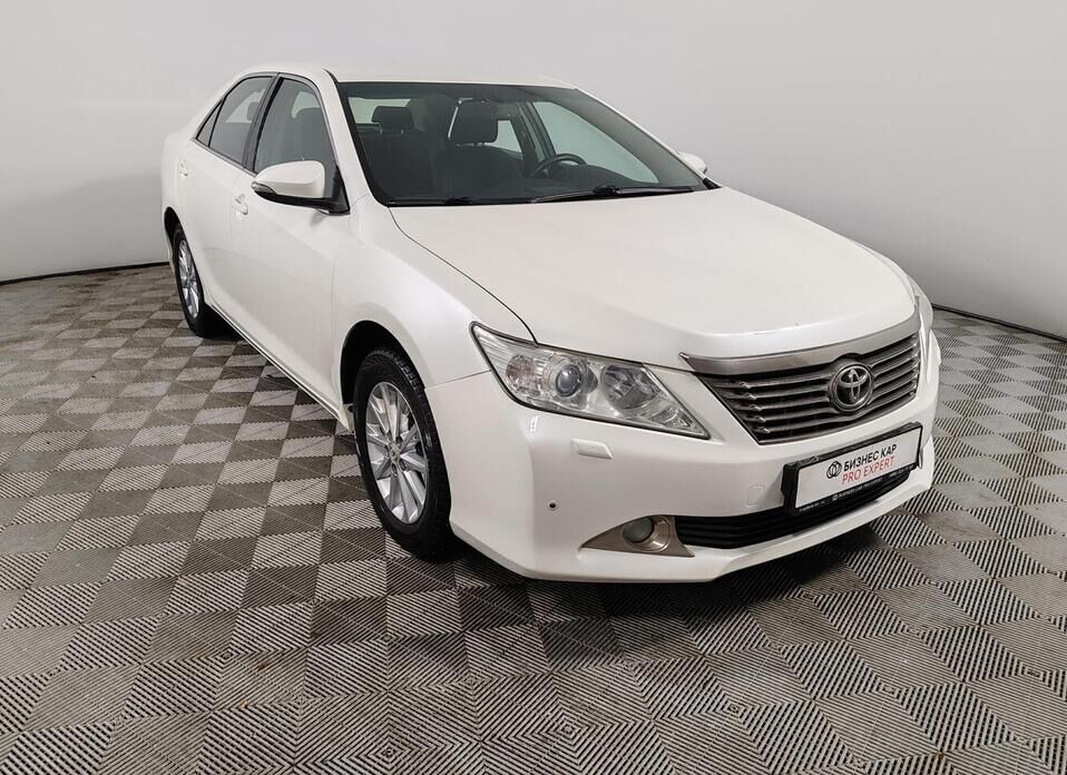 Toyota Camry, VII (XV50) 2.5 AT (181 л.с.)