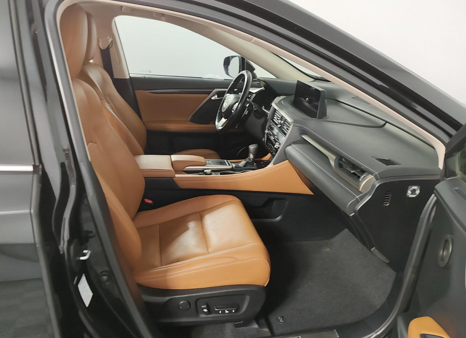 Lexus RX, IV Рестайлинг 300 2.0 AT (238 л.с.) 4WD