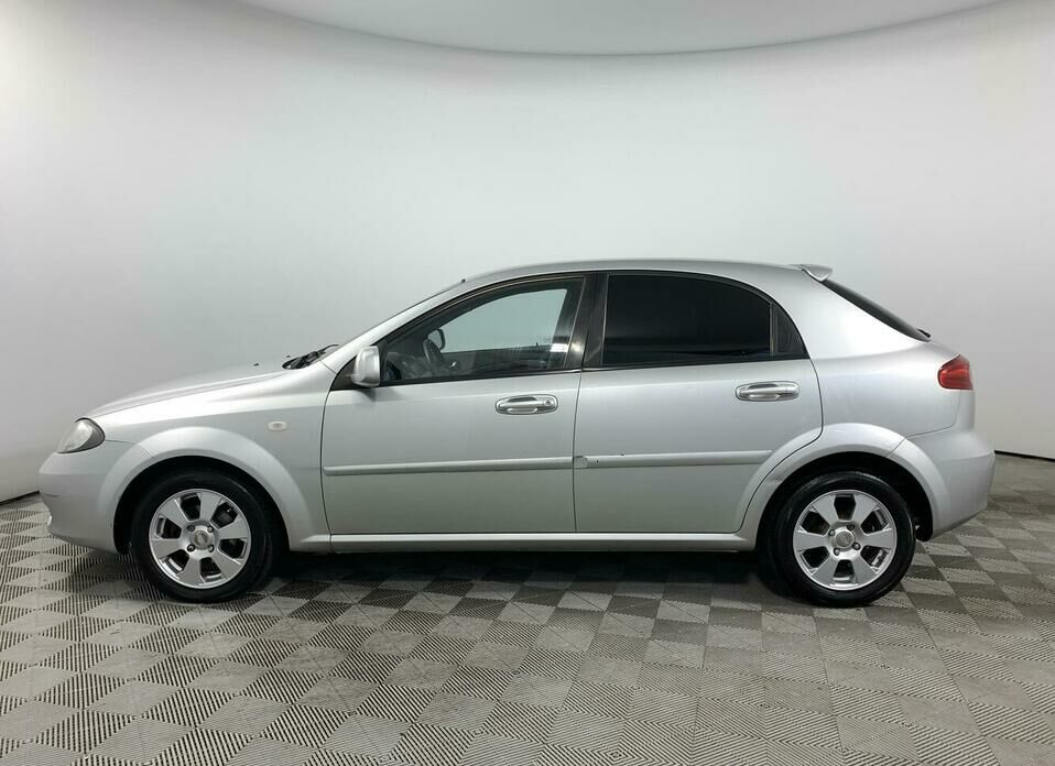 Chevrolet Lacetti 1.6 AT (109 л.с.)