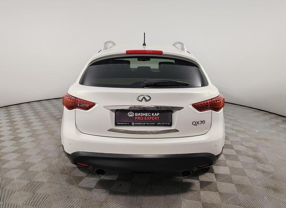 Infiniti QX70 3.7 AT (333 л.с.) 4WD
