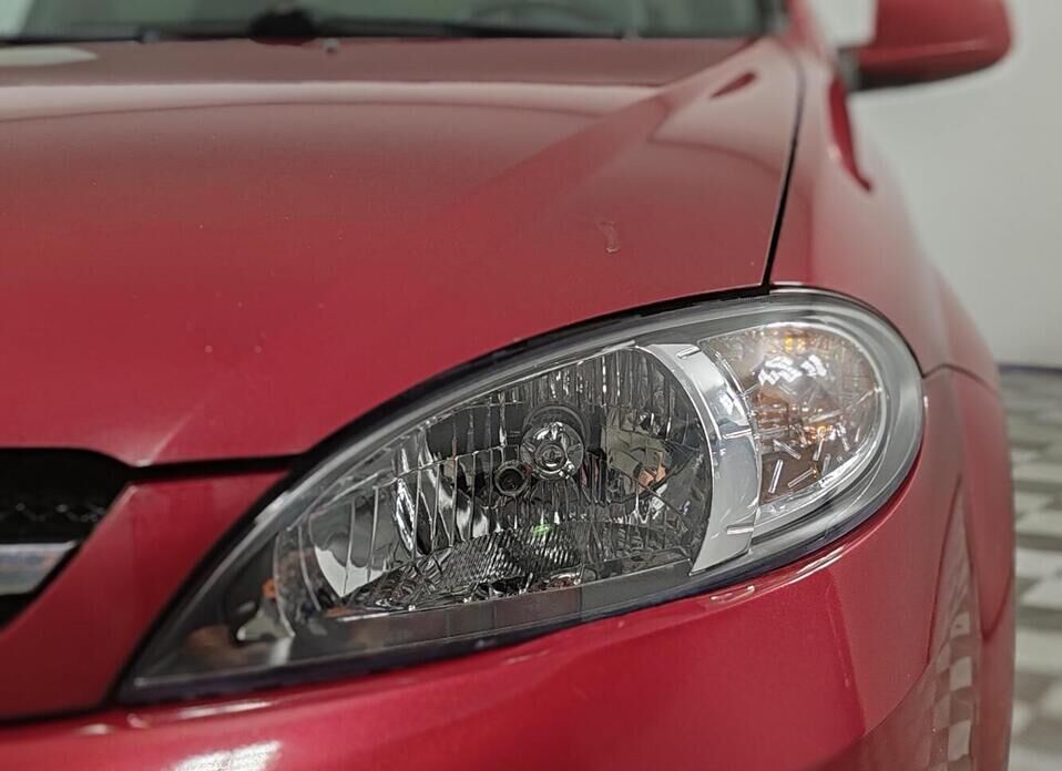 Chevrolet Lacetti 1.6 AT (109 л.с.)