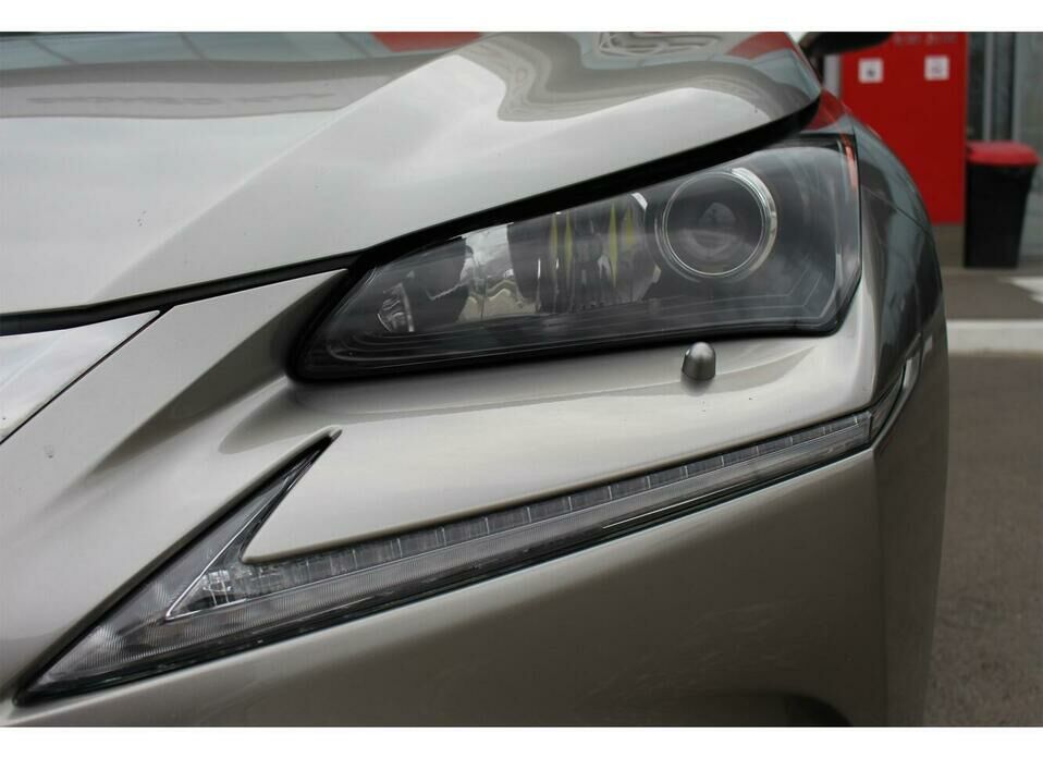 Lexus NX 200t 2.0 AT (238 л.с.) 4WD