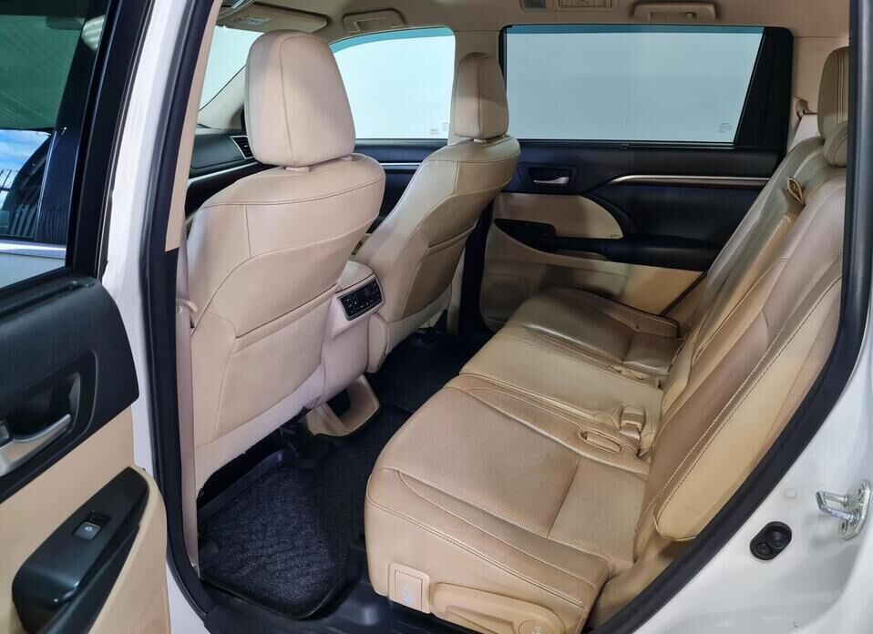 Toyota Highlander 3.5 AT (249 л.с.) 4WD