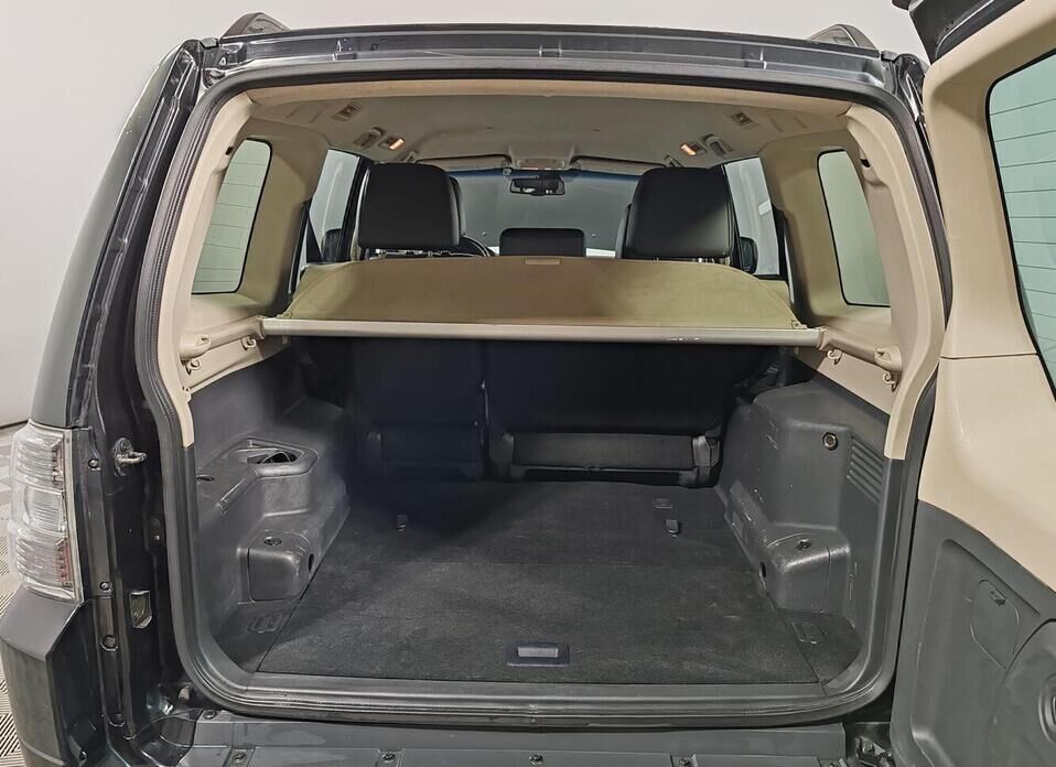 Mitsubishi Pajero, IV Рестайлинг 1 3.0 AT (178 л.с.) 4WD