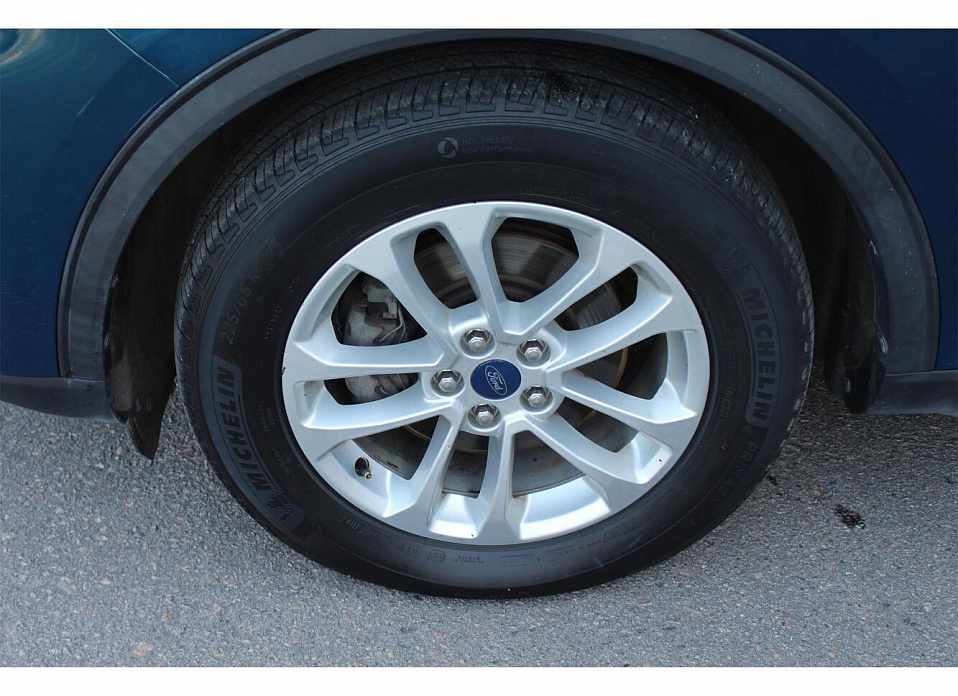 Ford Escape, III Рестайлинг 1.5 AT (182 л.с.)