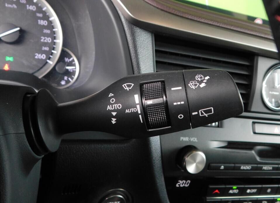 Lexus RX, IV Рестайлинг 300 2.0 AT (238 л.с.) 4WD