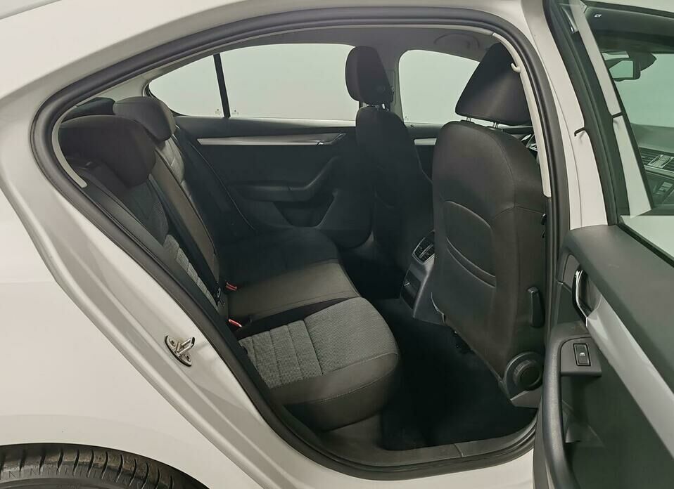 Skoda Octavia 1.4 AMT (140 л.с.)