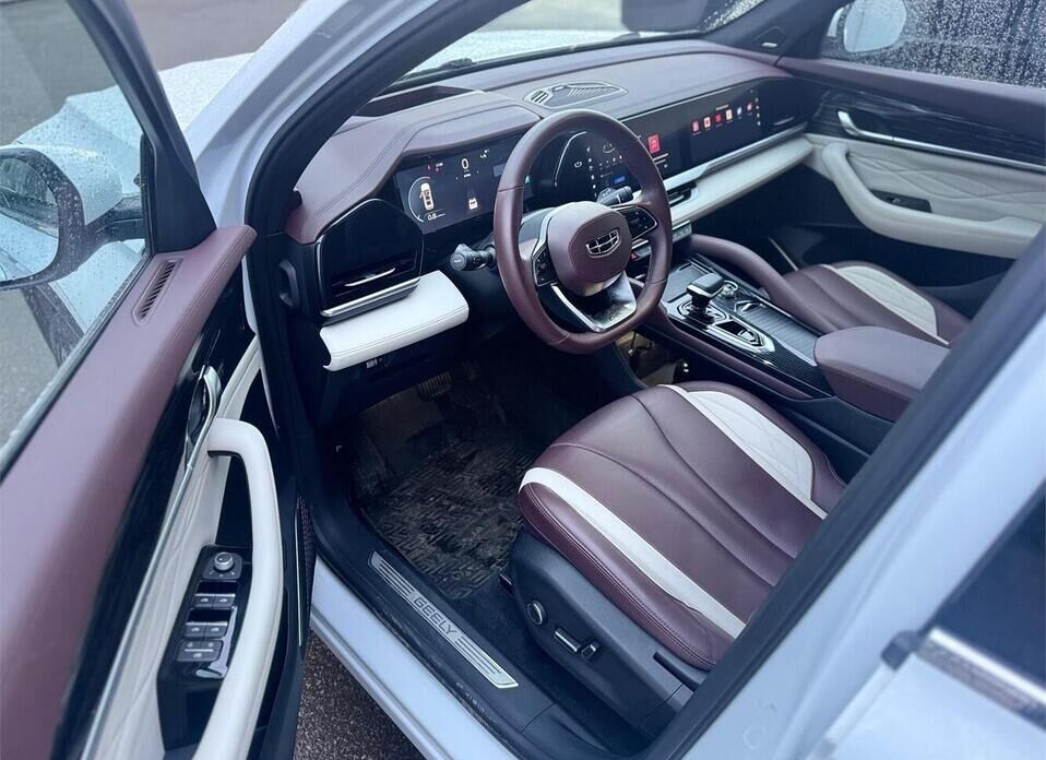 Geely Monjaro 2.0 AT (238 л.с.) 4WD
