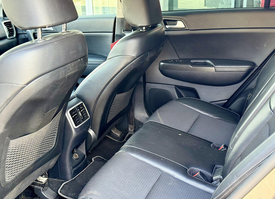 Kia Sportage, IV 2.0 AT (150 л.с.)