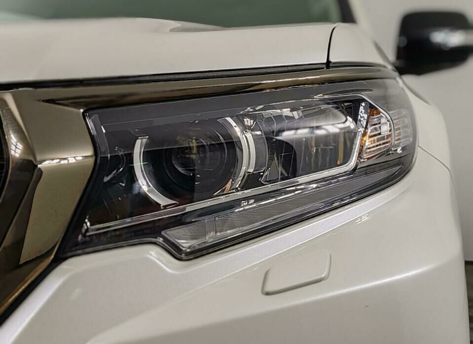Toyota Land Cruiser Prado 2.8d AT (200 л.с.) 4WD