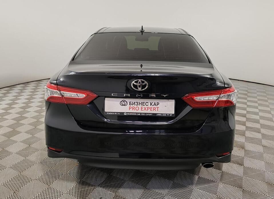 Toyota Camry, VIII (XV70) 2.5 AT (181 л.с.)