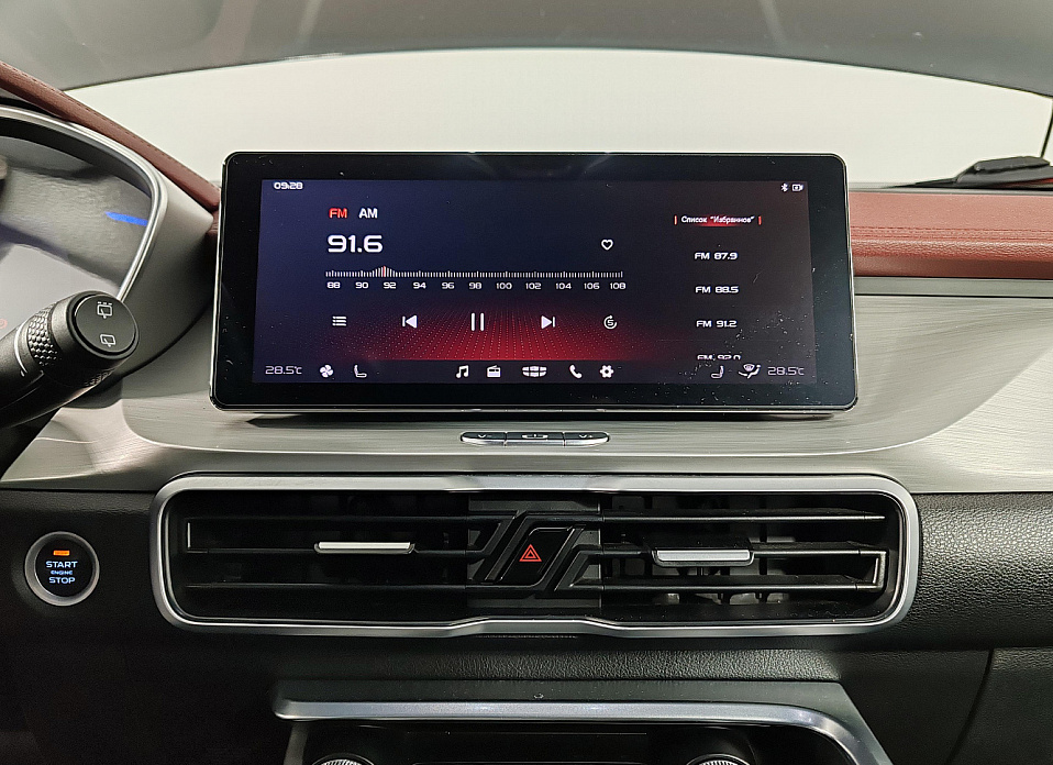 Geely Coolray, I 1.5 AMT (150 л.с.)