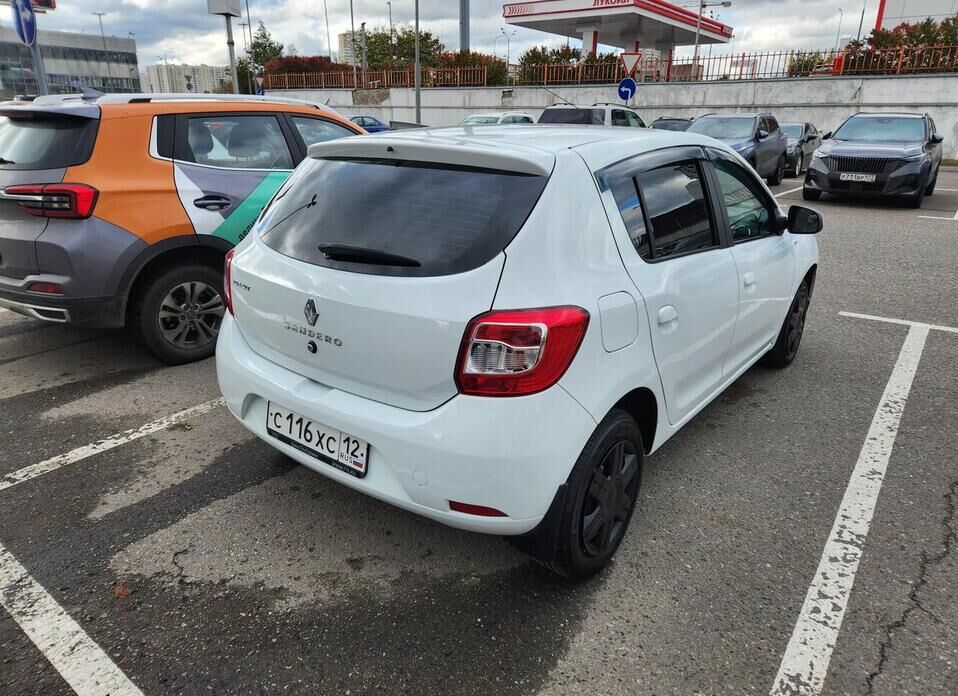 Renault Sandero, II Рестайлинг 1.6 MT (82 л.с.)